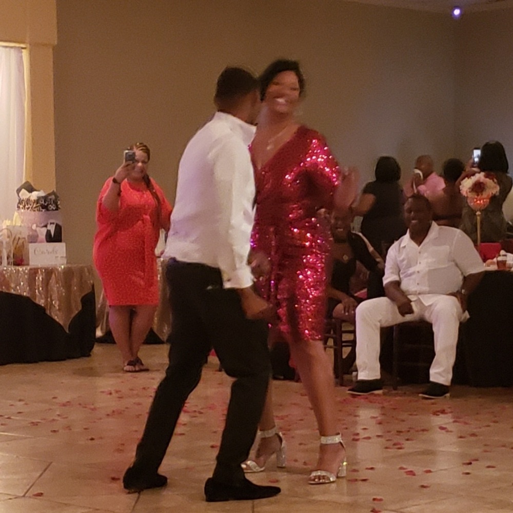 Red Dress - Picture 4 of 4
